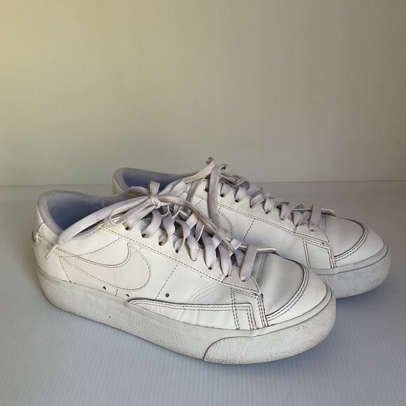 Nike Women’s Blazer Low Platform – White Leather 8.5 - Picture 2 of 10